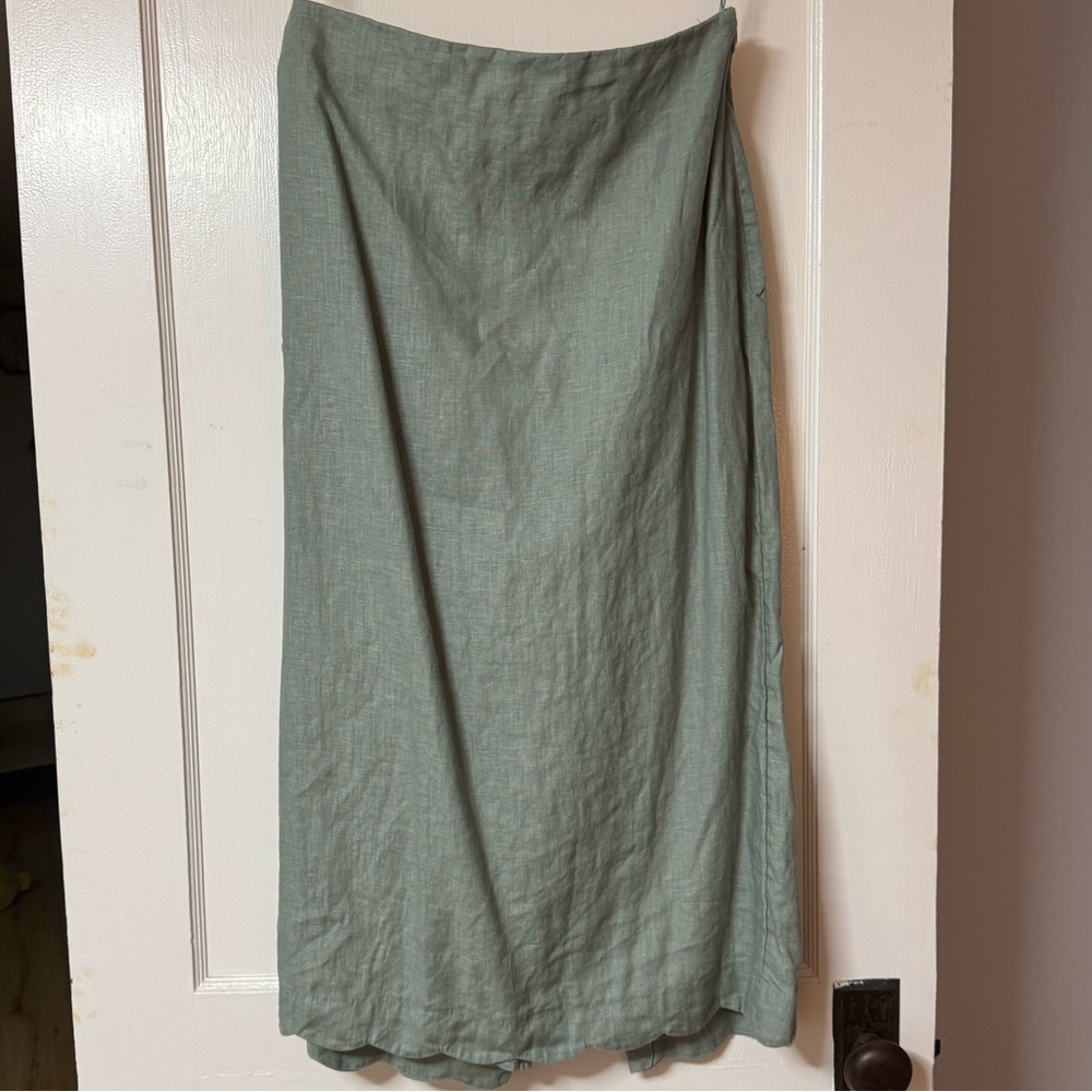 Abercrombie Linen Collection Vest and Skirt Set - Picture 6 of 10